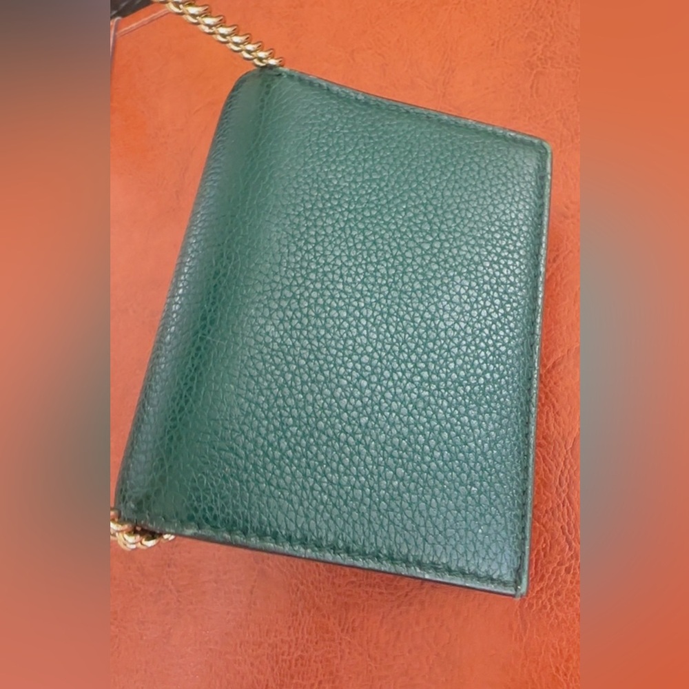 Gucci Forest Green Leather Bag with Gold Accents - Picture 4 of 8